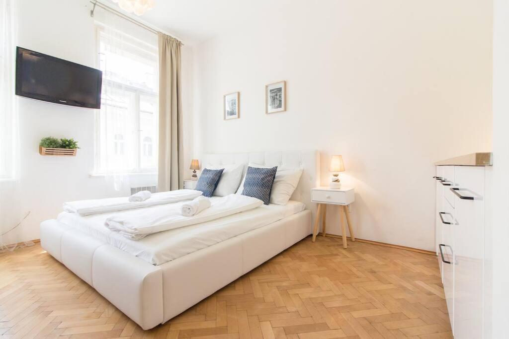 Studio In The Historic Center Apartment Prague Exterior photo